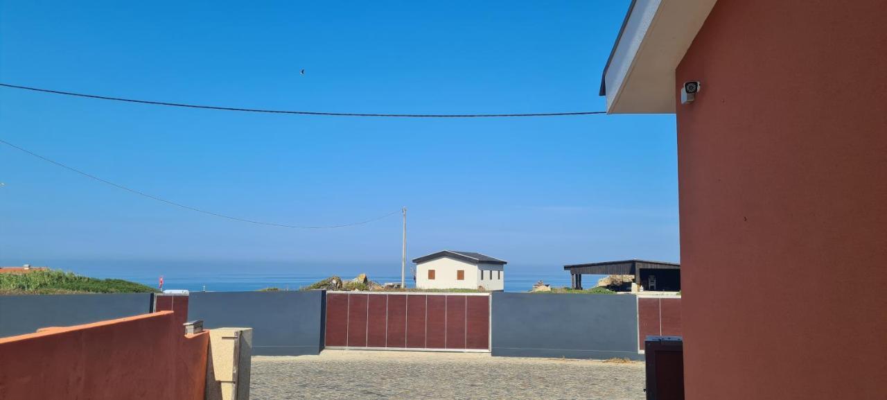 Hollidays Dreams Villa โปโว เดอ วาร์ซิม ภายนอก รูปภาพ