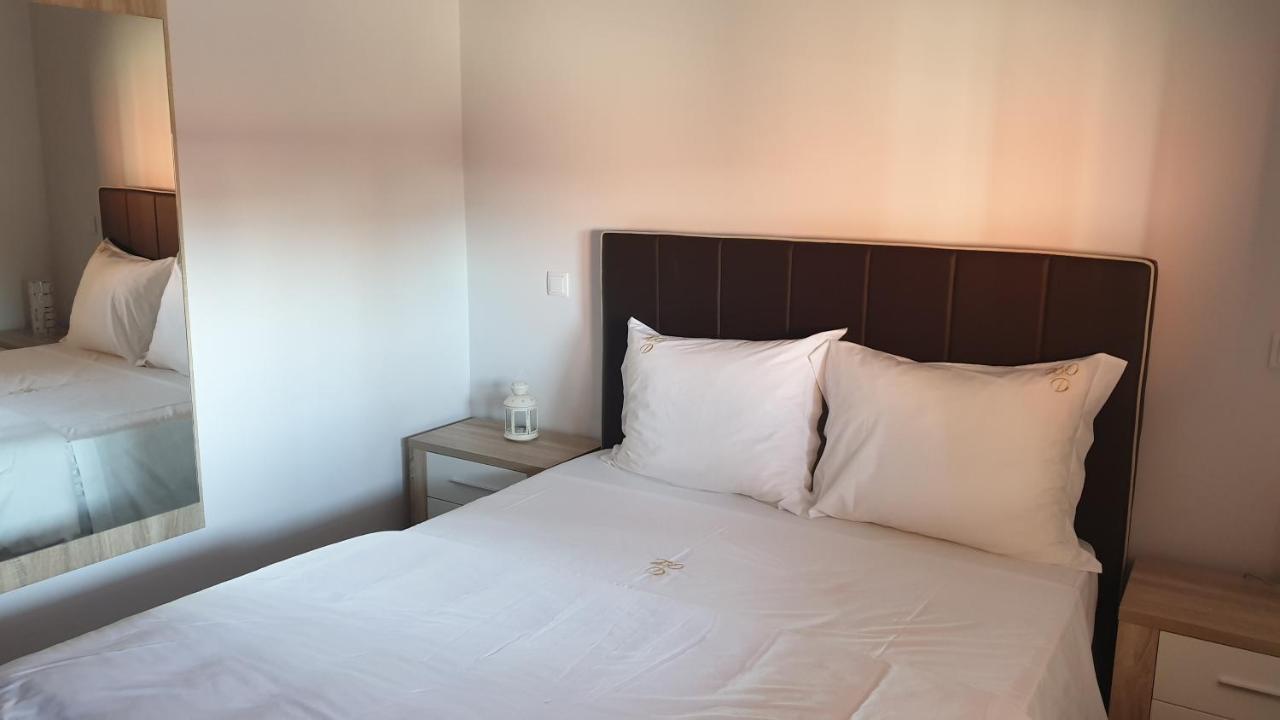 Hollidays Dreams Villa โปโว เดอ วาร์ซิม ภายนอก รูปภาพ