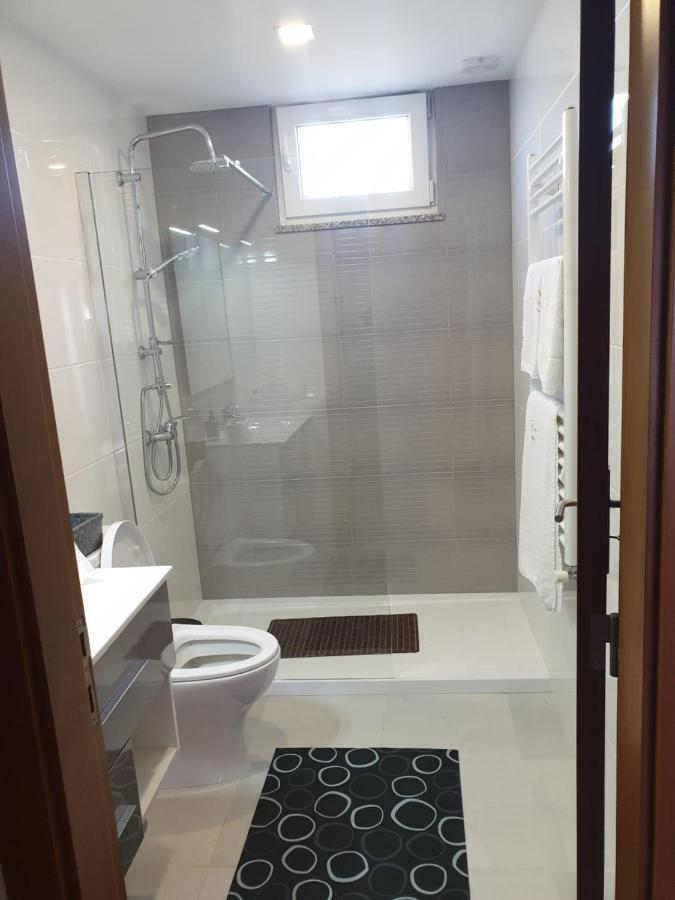 Hollidays Dreams Villa โปโว เดอ วาร์ซิม ภายนอก รูปภาพ
